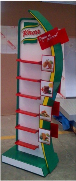 Expositor enfriador alineado con marca