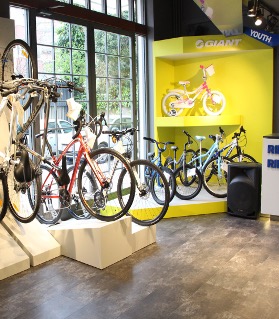 Fahrradschaufensterwand